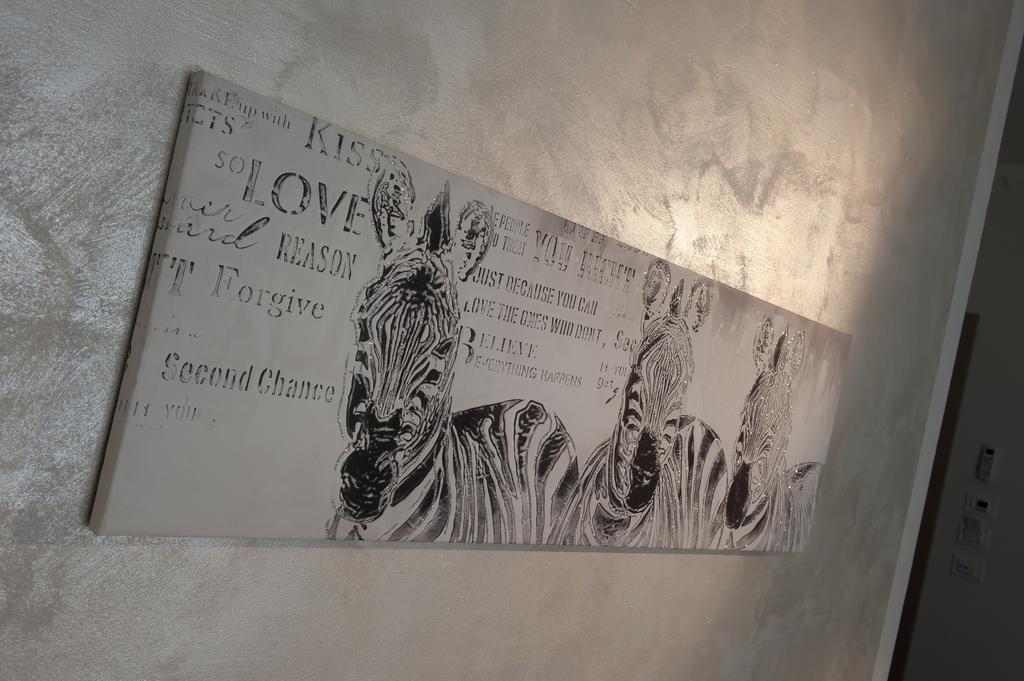 Le Suites - Di Fronte Ospedale Sacro Cuore Negrar Buitenkant foto